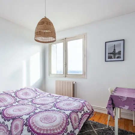 Lumineux A Emplacement Ideal Refait A Neuf
