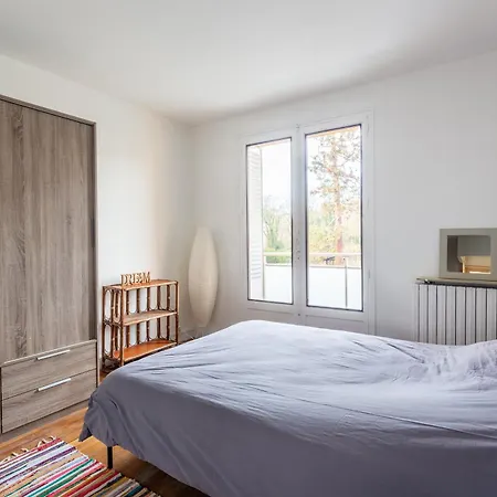 Lumineux A Emplacement Ideal Refait A Neuf 아파트 울랑